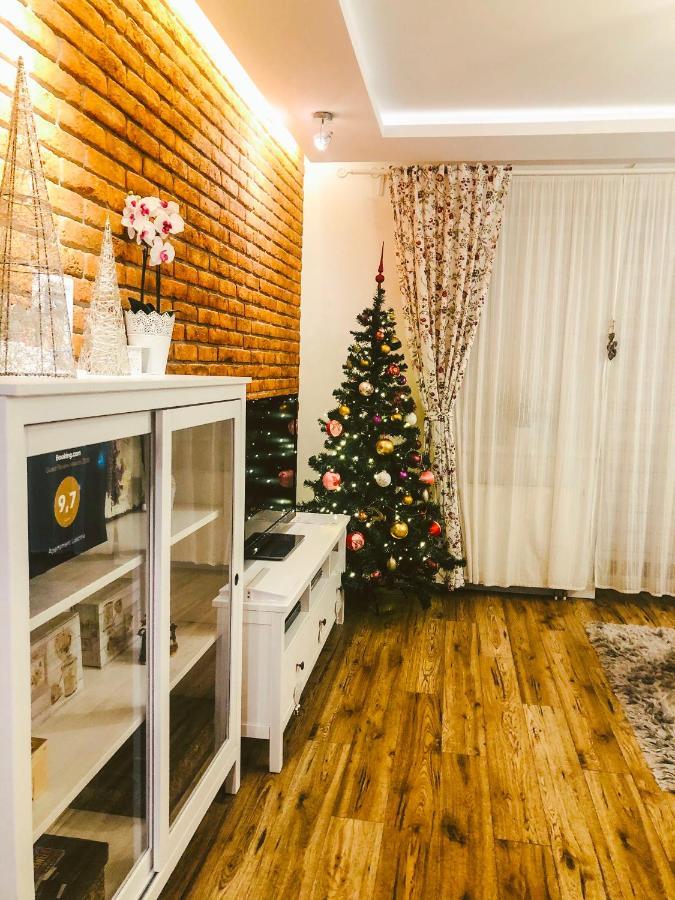 Apartament Luscinia Z 2 Sypialniami Krasków Exterior foto